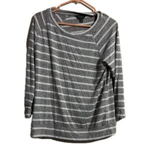 MTX gray striped long sleeve top